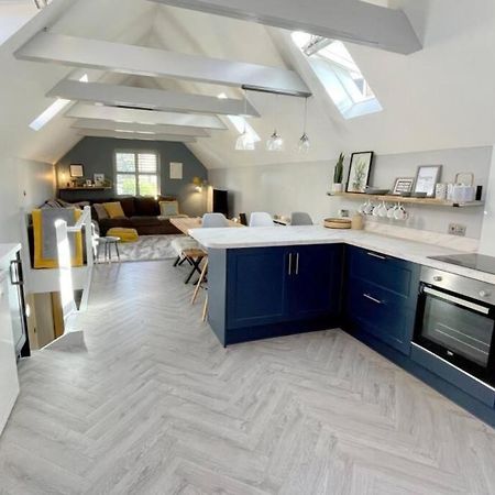 본머스 Bournecoast: Beautiful Two Bed Coach House-Hb5458 빌라 외부 사진
